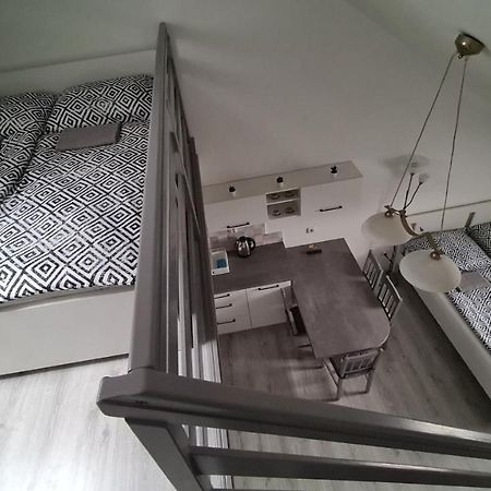Gyulai-Fuerdo-Apartman Ii. Buitenkant foto