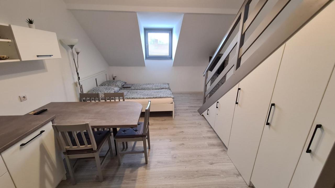 Gyulai-Fuerdo-Apartman Ii. Buitenkant foto