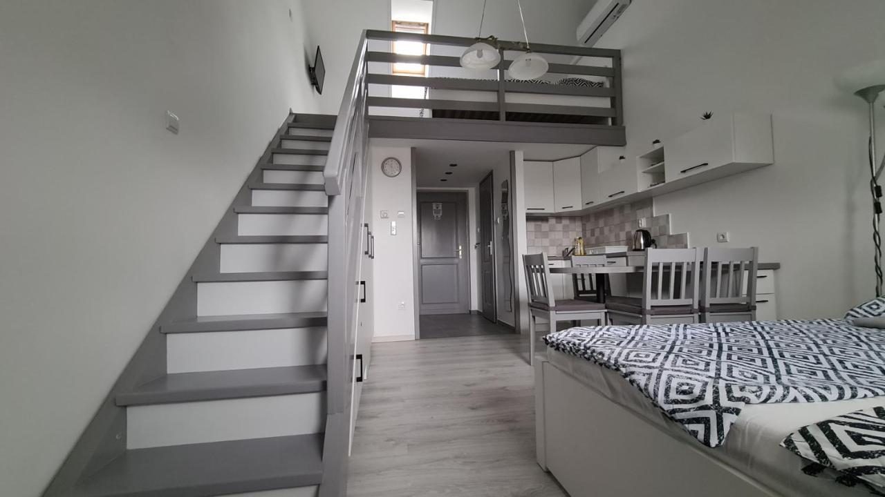 Gyulai-Fuerdo-Apartman Ii. Buitenkant foto