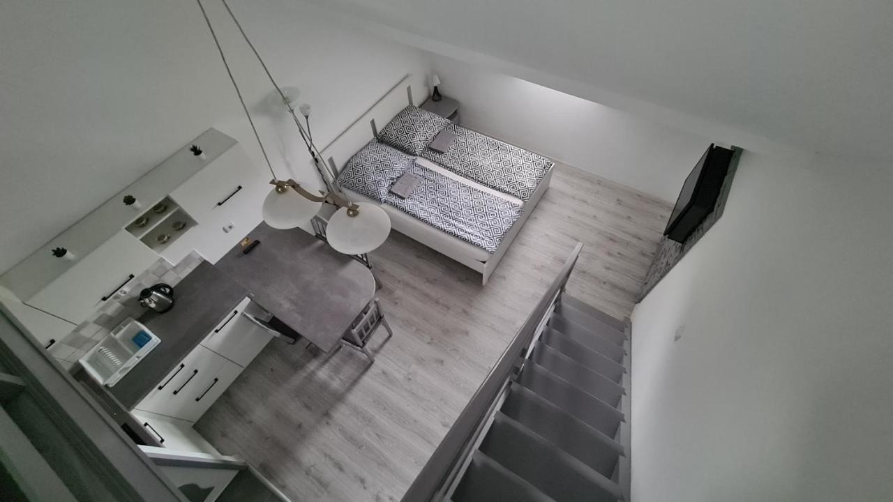 Gyulai-Fuerdo-Apartman Ii. Buitenkant foto